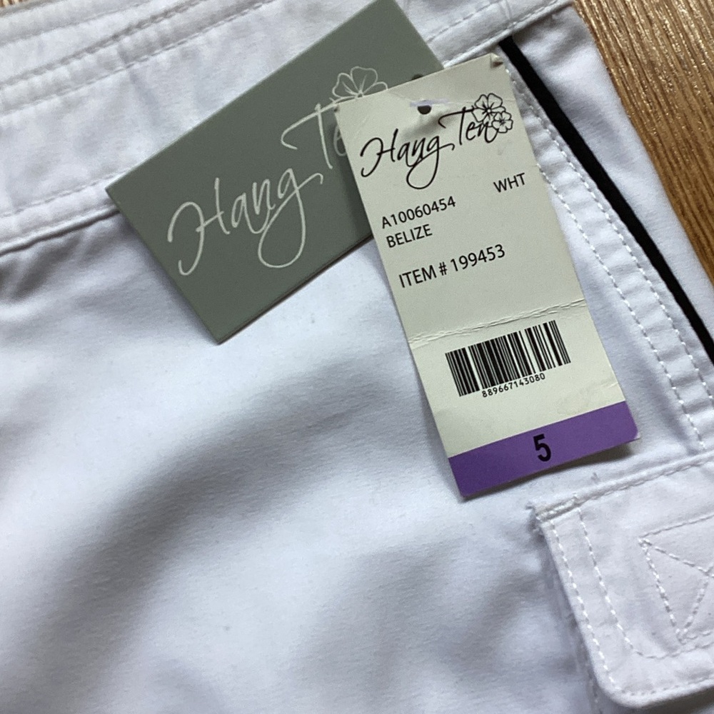 Hang Ten White Board Shorts
NWT - Picture 3 of 8